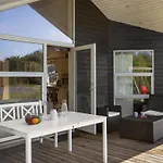 Estrid - 30km From The Sea By Interhome