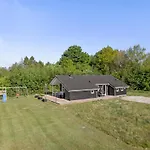 Estrid - 30km From The Sea By Interhome *