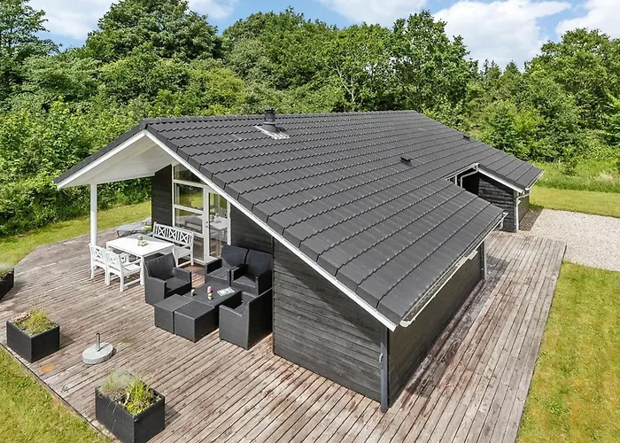 Estrid - 30km From The Sea By Interhome